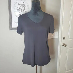 APT.9 Mineral Black Casual V-Neck T-Shirt Size Medium